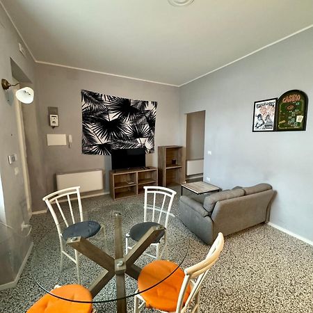 4 Balconi Rooms Paladini B&B E Appartamenti Lecce Eksteriør billede
