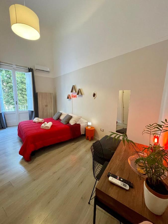 4 Balconi Rooms Paladini B&B E Appartamenti Lecce Eksteriør billede