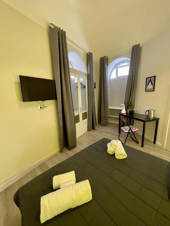4 Balconi Rooms Paladini B&B E Appartamenti Lecce Eksteriør billede