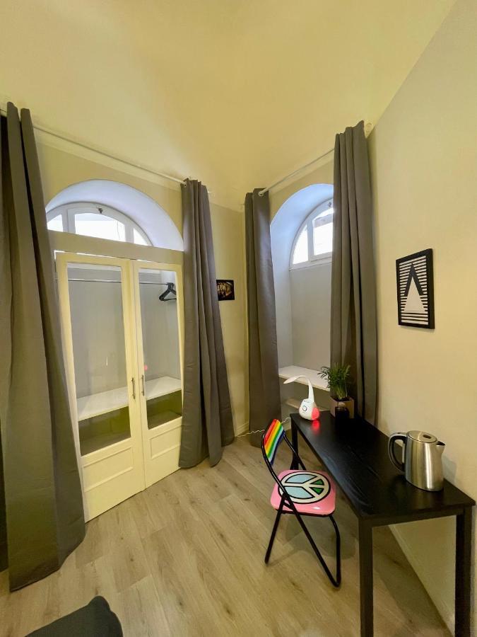 4 Balconi Rooms Paladini B&B E Appartamenti Lecce Eksteriør billede