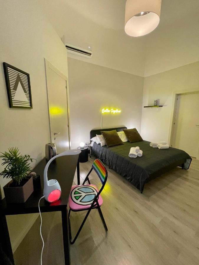 4 Balconi Rooms Paladini B&B E Appartamenti Lecce Eksteriør billede