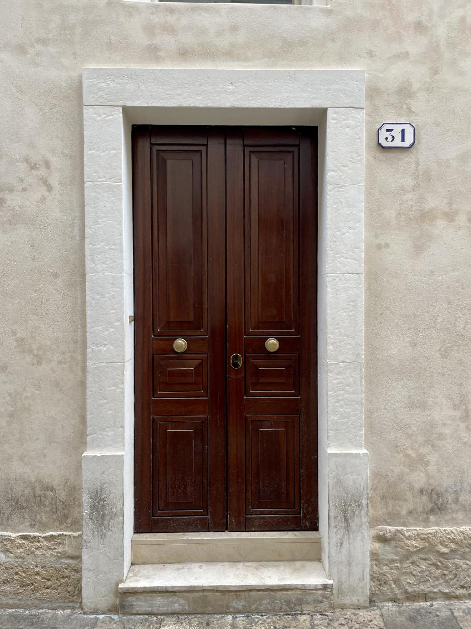 4 Balconi Rooms Paladini B&B E Appartamenti Lecce Eksteriør billede