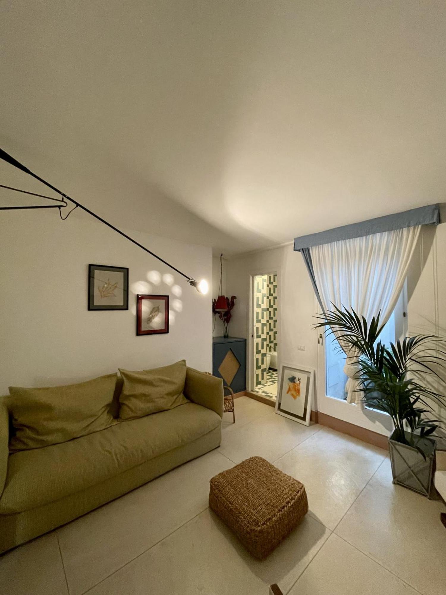 4 Balconi Rooms Paladini B&B E Appartamenti Lecce Eksteriør billede