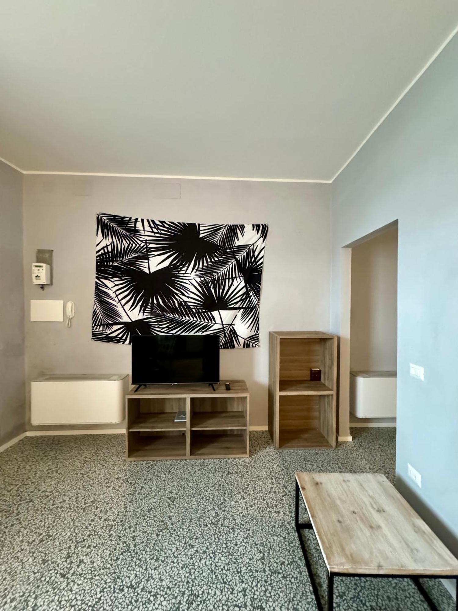 4 Balconi Rooms Paladini B&B E Appartamenti Lecce Eksteriør billede