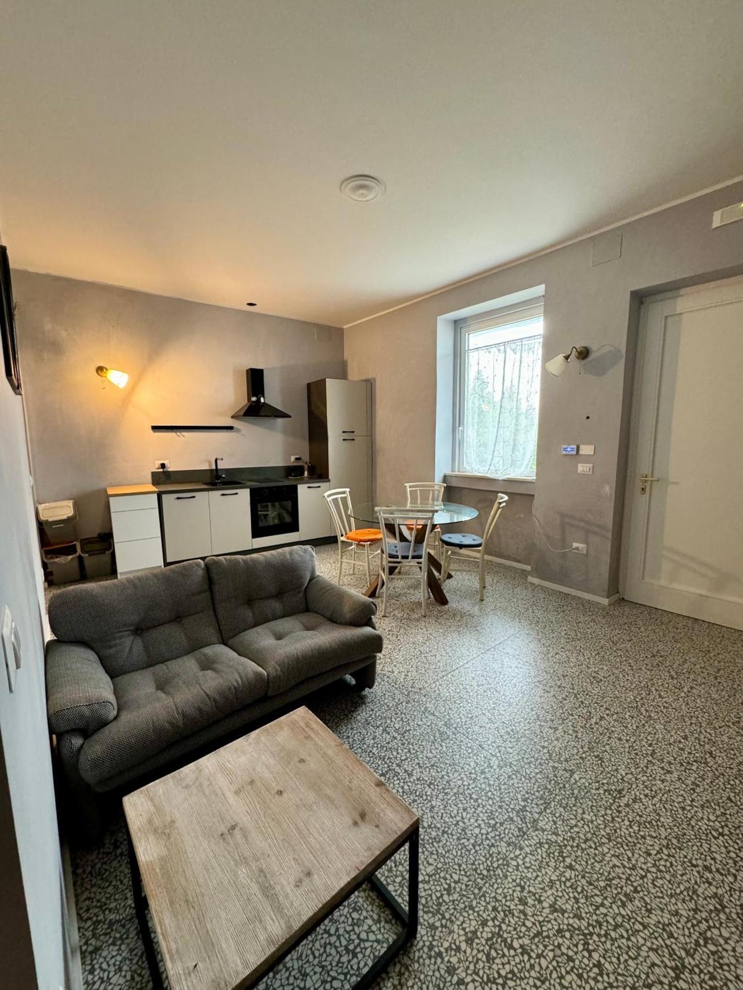 4 Balconi Rooms Paladini B&B E Appartamenti Lecce Eksteriør billede